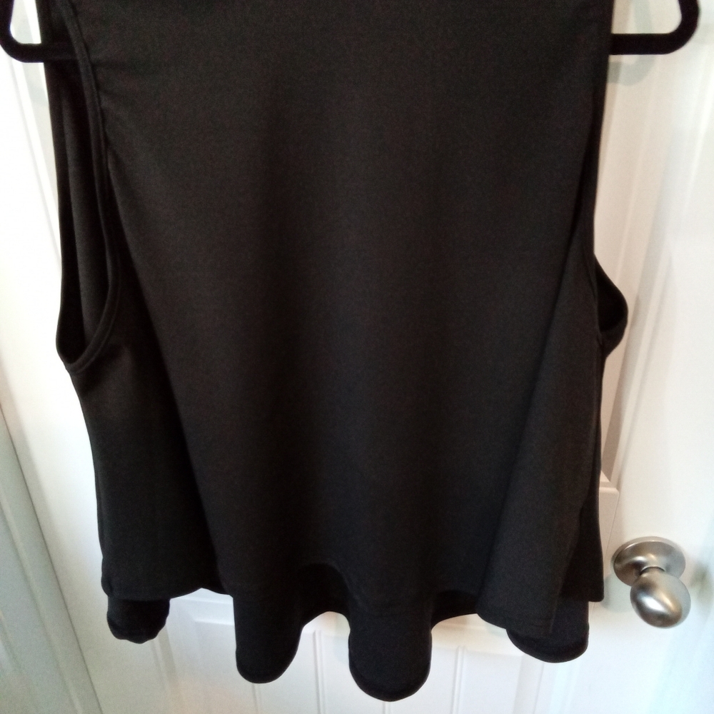 2-$10... Chic Me Black Camisole Plus Size 2X Sleeveless Business Casual